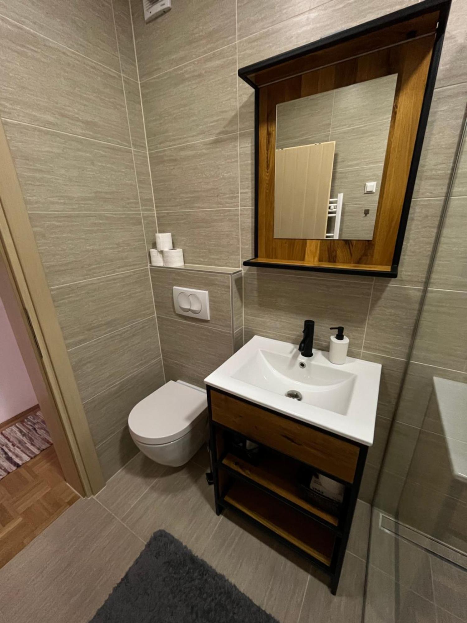 For5 Apartman Ðakovo Kültér fotó