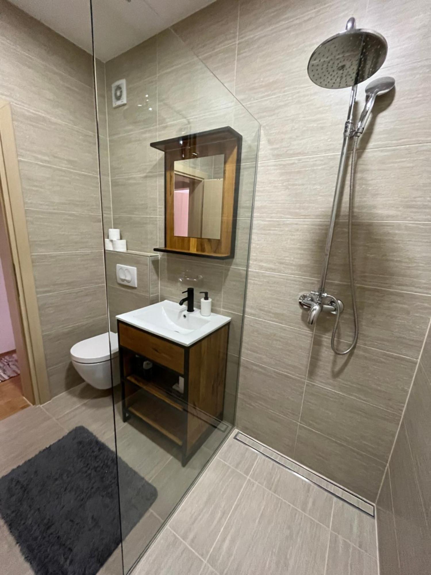 For5 Apartman Ðakovo Kültér fotó