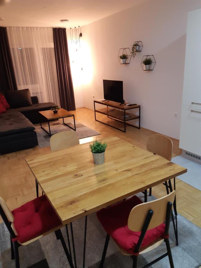 For5 Apartman Ðakovo Kültér fotó